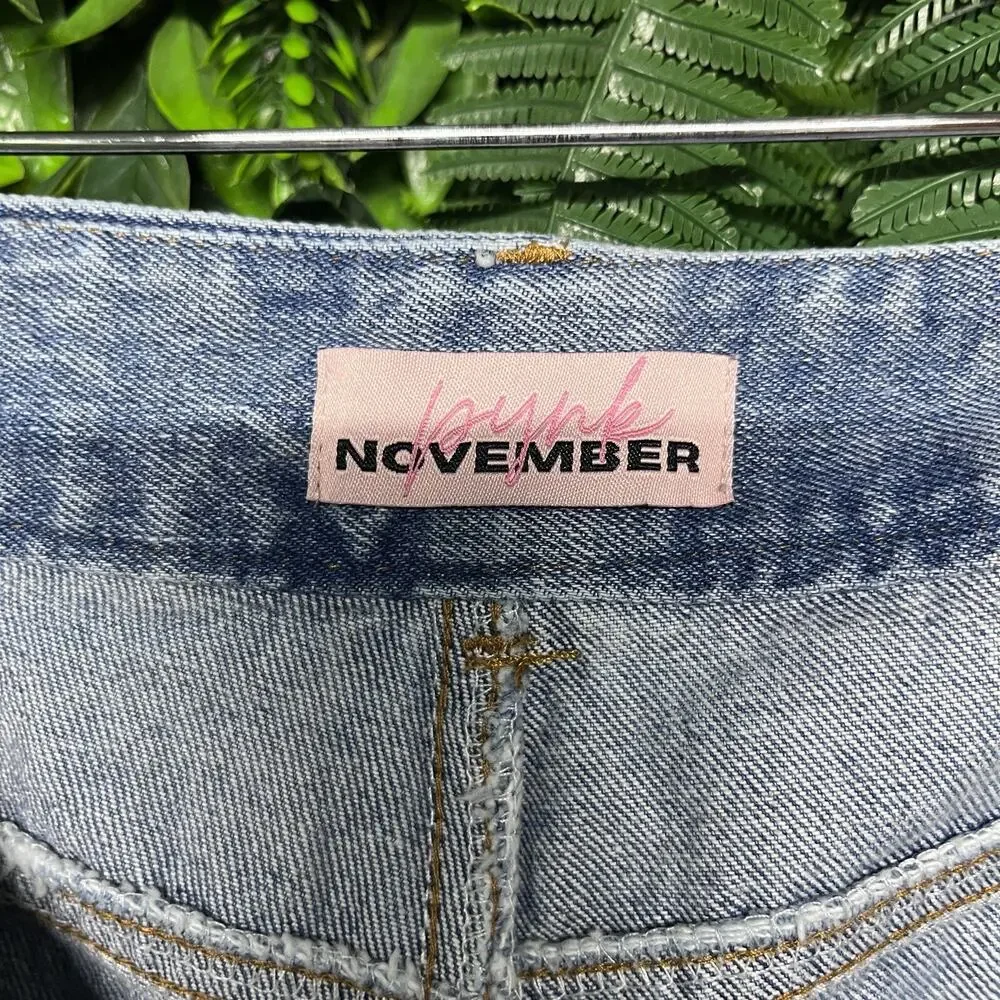 PINK NOVEMBER Skirt Women Large Blue Jeans Shorts Skort‎ Distressed Denim 2749